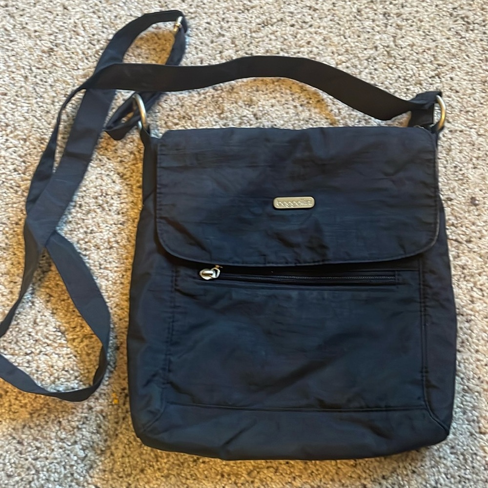 Baggallini crossbody bag.